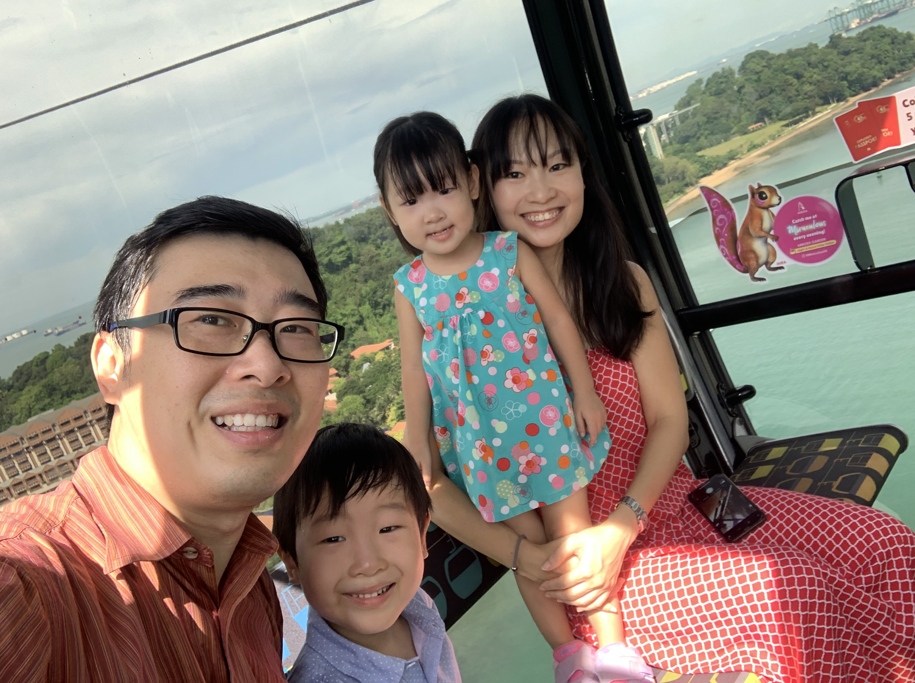 2019.05.23 - Sentosa, cable car, family inside 10 (good) FAV